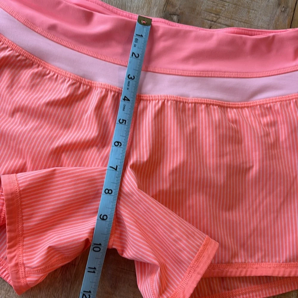 Lululemon Women's Striped Shorts size 4 - Picture 8 of 9